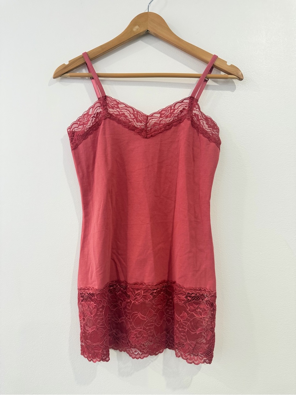 Vanity Fair Lace Cami Size Medium Y2K